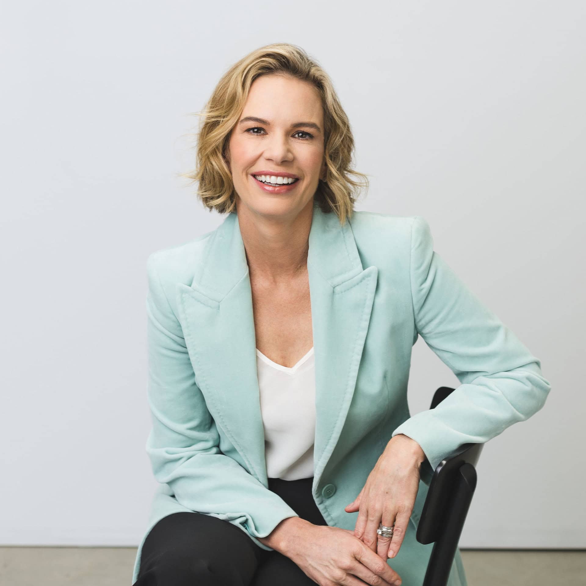 Dr Kylie Henderson